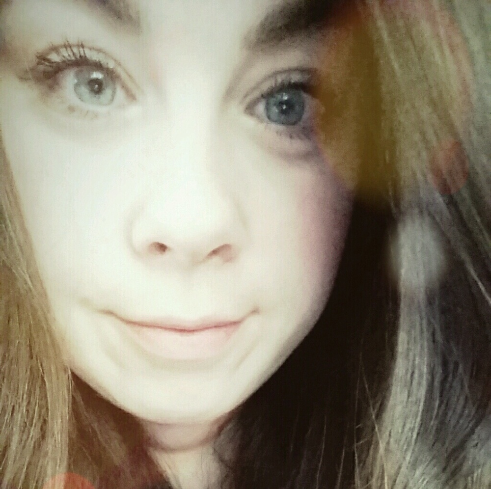 Meet your Posher, Deidra